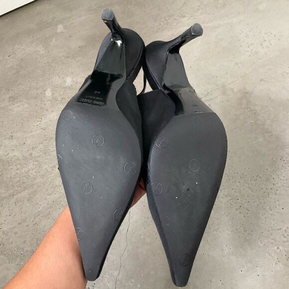 Badgely Mischka Jewel Emblem Slingback Heels - Picture 6 of 10